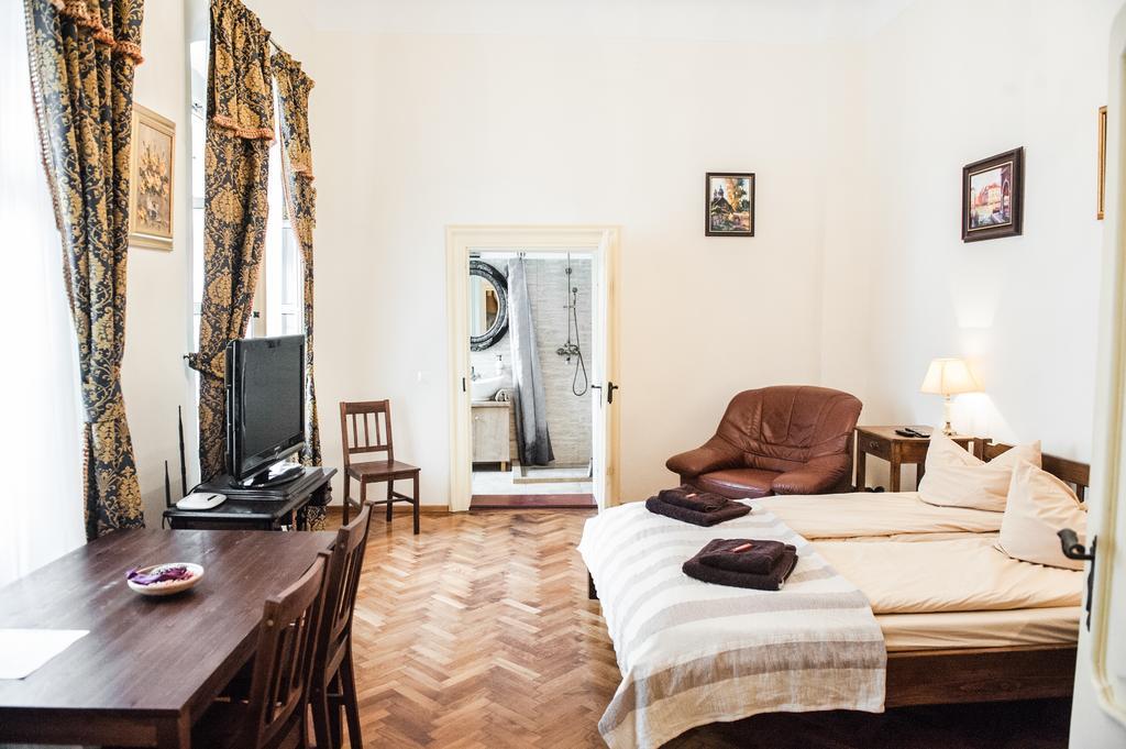 Brukenthal Central Apartments Sibiu Kamer foto