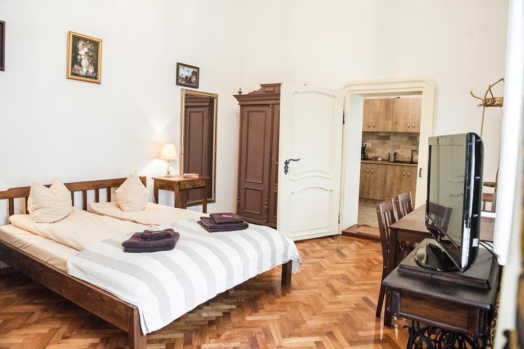 Brukenthal Central Apartments Sibiu Kamer foto