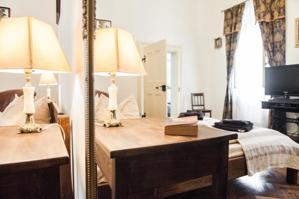Brukenthal Central Apartments Sibiu Kamer foto