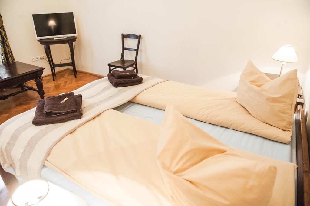 Brukenthal Central Apartments Sibiu Kamer foto