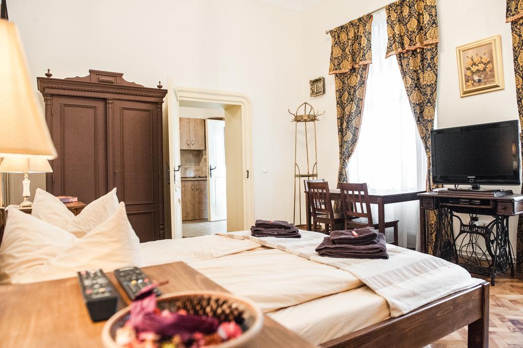Brukenthal Central Apartments Sibiu Buitenkant foto